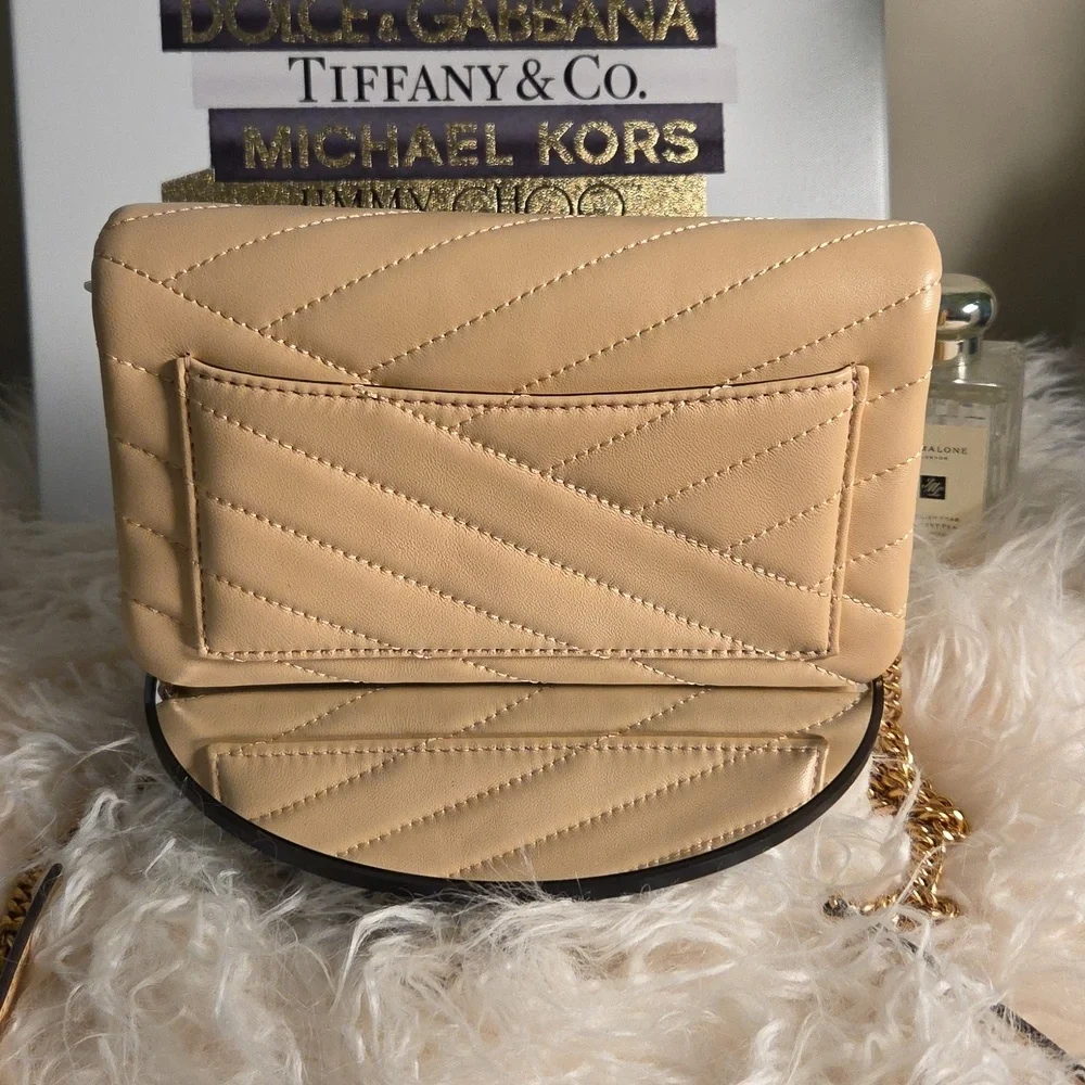Tory Burch NWTs Kira Chevron Chain Wallet